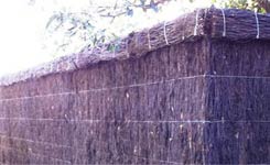 Brush Fencing with Roll-Top Mount Eliza